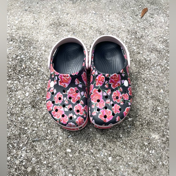 *EUC* CROCBAND Floral Graphic III Clog - Floral On Black - 205330-97J - W 7/M 5 - Picture 1 of 11